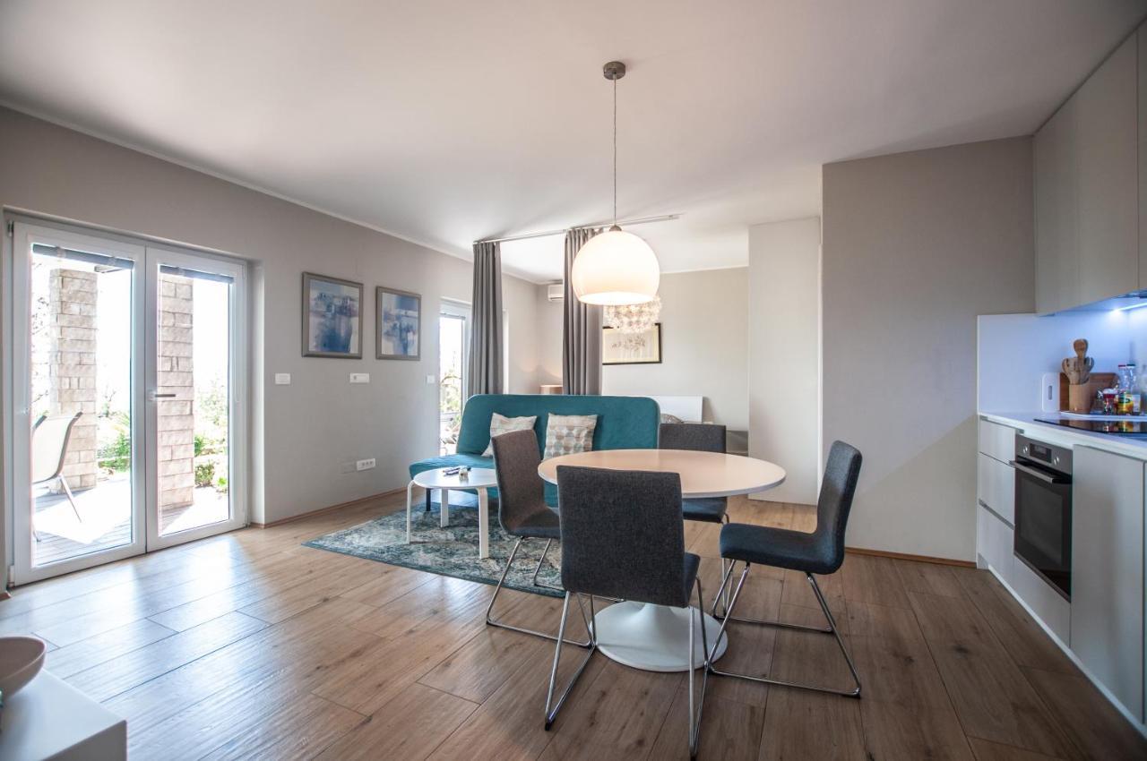 Sea View Apartments Debeli Rtic Ankaran Εξωτερικό φωτογραφία